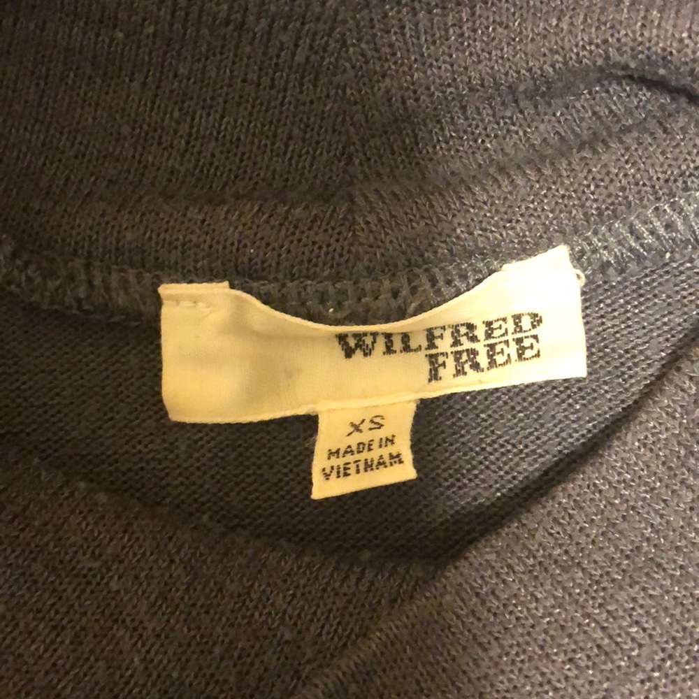 Wilfred Free Sleeveless Turtleneck Dress - Picture 2 of 3